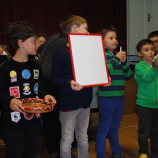 Albenga: i bimbi di Vadino alla rassegna di poesia dialettale Albenga: i bimbi di Vadino alla rassegna di poesia dialettale