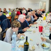 Una festa per le colonne portanti della famiglia, a Stella torna il Pranzo dei Nonni (FOTO) Una festa per le colonne portanti della famiglia, a Stella torna il Pranzo dei Nonni (FOTO)