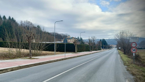 Millesimo, completata la potatura degli alberi sulla ciclabile della Sp 339: sicurezza e decoro al centro