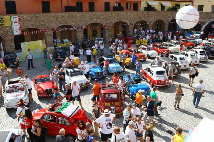 Garlenda: 34° Meeting Internazionale di Fiat 500 Garlenda: 34° Meeting Internazionale di Fiat 500