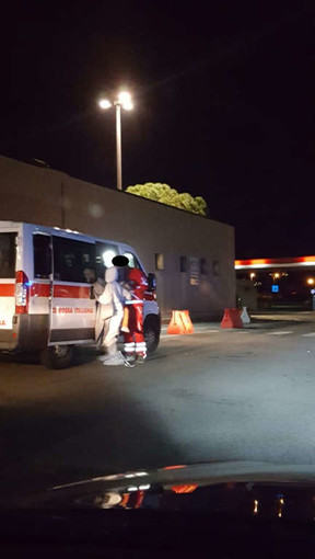 Profughi con tute simili a quelle anti-contagio: la denuncia del Coisp