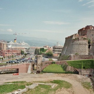 Savona: la Montagna sul mare, conferenza sul Priamar