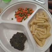"Cibo scarso alla mensa, i bambini tornano a casa affamati": il caso a Varazze "Cibo scarso alla mensa, i bambini tornano a casa affamati": il caso a Varazze