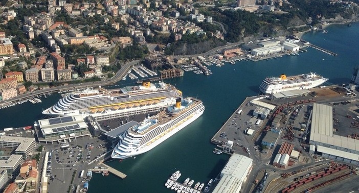 "Elettrificazione" dei porti di Savona e Genova: "Non sono accettabili ulteriori ritardi" "Elettrificazione" dei porti di Savona e Genova: "Non sono accettabili ulteriori ritardi"