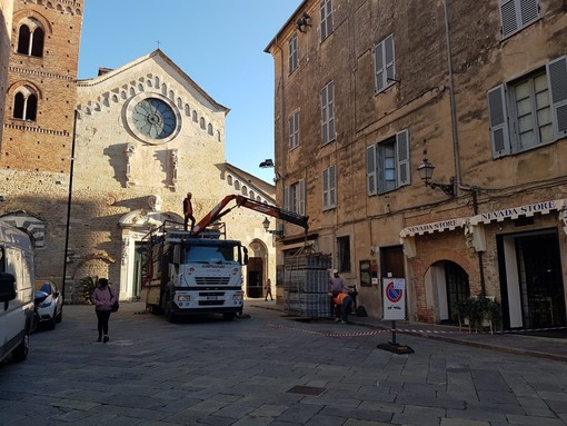 Albenga, al via i lavori alla facciata del condominio San Michele (FOTO)