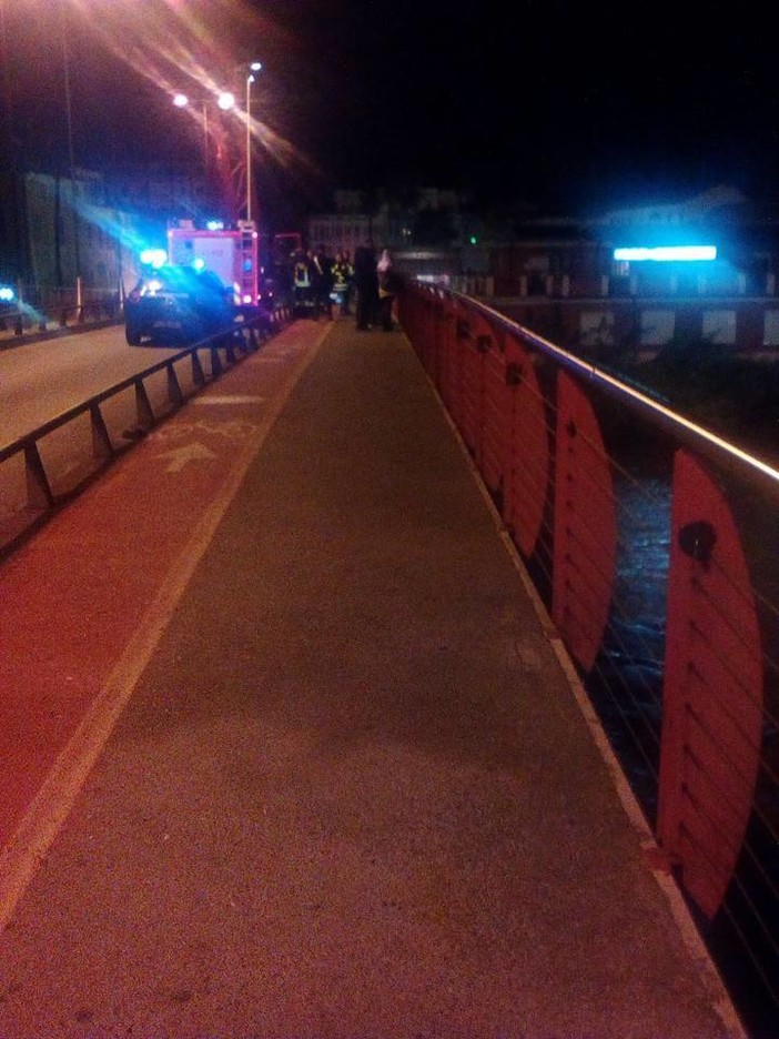 Allarme ad Albenga: persona caduta nel fiume Centa, potrebbe essere stato un falso allarme. Ricerche in corso