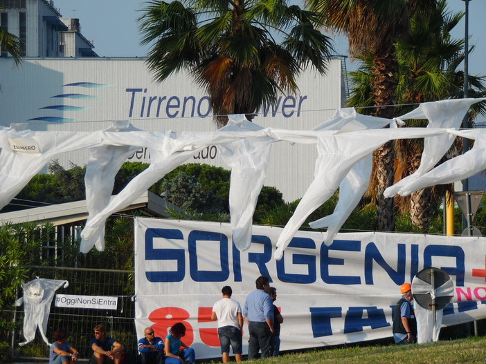 Tirreno Power: l’azienda sospende la mobilità fino al 13 ottobre