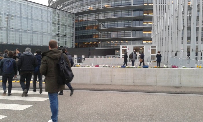 Fondi U.E. - Benifei (Pd) : “Approvato nuovo fondo sociale Europeo Plus. Oltre 210 milioni per la Liguria” Fondi U.E. - Benifei (Pd) : “Approvato nuovo fondo sociale Europeo Plus. Oltre 210 milioni per la Liguria”