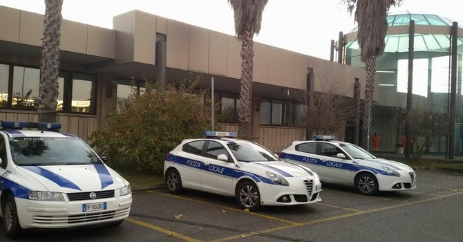 Albenga, spaccia nella zona dei cantieri navali di Vadino: arrestato dalla polizia locale