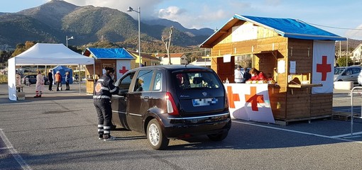 Loano, torna attivo il punto-tamponi "drive-through" di via degli Alpini Loano, torna attivo il punto-tamponi "drive-through" di via degli Alpini