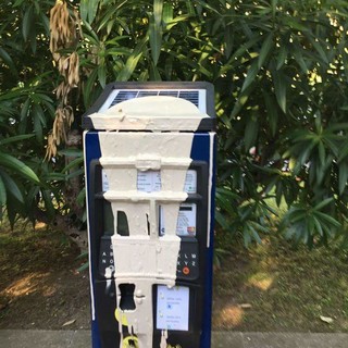 Finalborgo, vandalizzato uno dei parcometri di Porta Testa