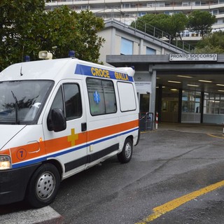 Sanità, Cgil: "I pronto soccorso di Genova sono in ginocchio. Intervenga la regione"