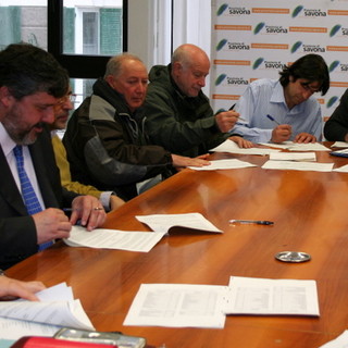 La firma del protocollo d'intesa