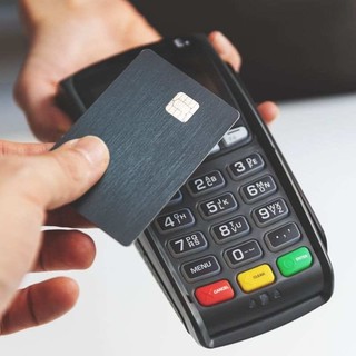 Il Governo cancella l'obbligo di accettare pagamenti col Pos per scontrini sotto i 30 euro