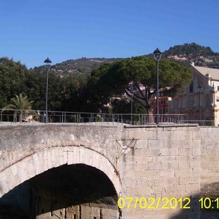 Ponte Finalpia dissestato, il M5S di Finale: "Cittadini stufi, l'assessore Guzzi scarica le responsabilià"