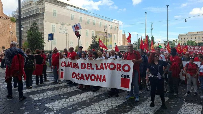 Dalla provincia di Savona a Roma per “La Via Maestra”: centinaia di liguri alla manifestazione nazionale di Cgil
