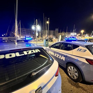 Savona, non si ferma all'alt e rischia di investire un poliziotto: arrestato motociclista 36enne