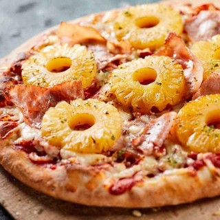 Ananas sulla pizza e altri esperimenti gastronomici da provare (o forse no)