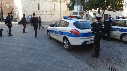 Giro di vite in favore della sicurezza e del decoro urbano da parte dell'Amministrazione comunale di Albenga