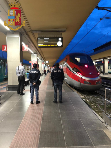 Controlli straordinari della Polizia ferroviaria sulla tratta Torino-Savona Controlli straordinari della Polizia ferroviaria sulla tratta Torino-Savona