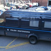 Agente penitenziario si toglie la vita: era distaccato presso la scuola di formazione di Cairo Montenotte