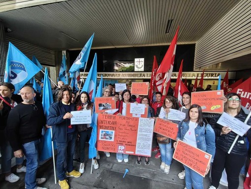 Presidio Cgil e Uil contro riforma sanità, opposizioni in Regione: “Relazioni sindacali ignorate. La Giunta ascolti i lavoratori, senza condivisione il rischio è lo scontro”