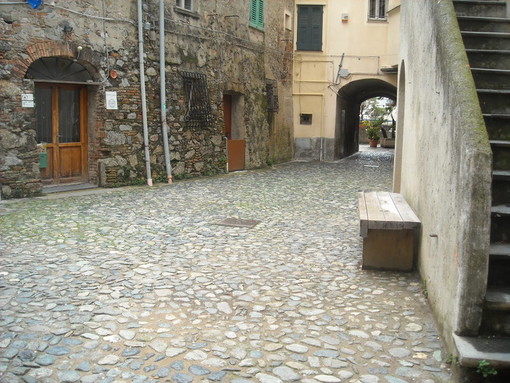 Albissola, in Pozzo Garitta lo spettacolo di Beppe Benzo con un "Viaggio intorno a Bukowski" Albissola, in Pozzo Garitta lo spettacolo di Beppe Benzo con un "Viaggio intorno a Bukowski"