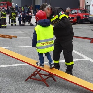 Domani "caserme aperte", scuole e cittadini alla scoperta del mondo dei vigili del fuoco