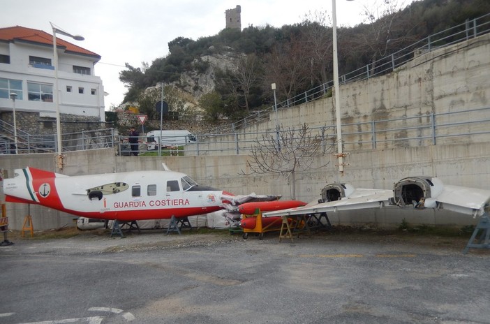 Finale Ligure riabbraccia un velivolo storico, il Gruppo Amici Piaggio Aeronautica: "Un primo tassello per la creazione di un museo"