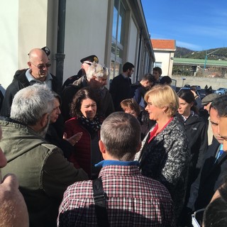 Savona, incontro sindacati-Ministro Pinotti, un raggio di speranza per i dipendenti Piaggio