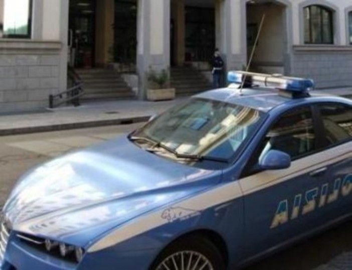 Savona: rapina con sequestro clienti al Banco di San Giorgio