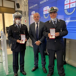 Bergeggi, onorificenze per il sovrintendente capo della Polizia Locale Fabrizio Mazzarotto e per il commissario capo Enrico Canepa