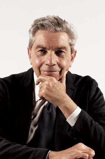 Andora: proseguono gli appuntamenti della rassegna Sguardi Laterali. Lunedì incontro con Antonio Padellaro Andora: proseguono gli appuntamenti della rassegna Sguardi Laterali. Lunedì incontro con Antonio Padellaro