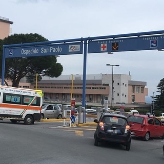 Millesimo, finisce con una mano incastrata nel trattore: 70enne operato d'urgenza al San Paolo