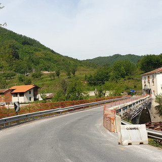 Millesimo, riaperto a senso unico alternato il ponte in località Acquafredda