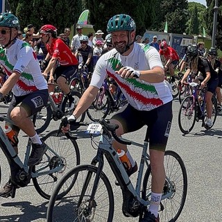 Il Giro-E arriva a Roma, l'emozione di Paolo Rossi al traguardo: &quot;Un riconoscimento al grande lavoro fatto ad Andora&quot;