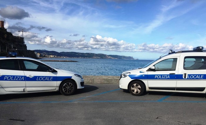 Ceriale: per le 14 spiagge libere il Comune promette "un'estate in piena sicurezza" Ceriale: per le 14 spiagge libere il Comune promette "un'estate in piena sicurezza"