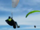 Collisione tra due parapendio a Bergeggi, tragedia scampata ma tanta paura