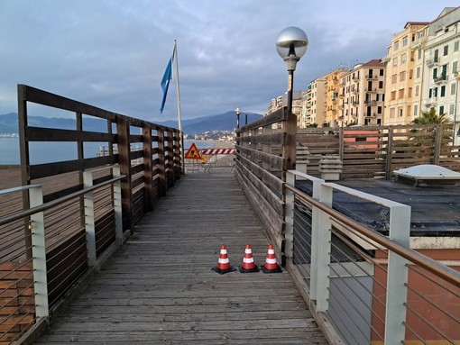 Savona, riprendono i lavori alla passerella di via Vittorio Veneto: al via la sostituzione delle travi portanti, riapertura tra un mese Savona, riprendono i lavori alla passerella di via Vittorio Veneto: al via la sostituzione delle travi portanti, riapertura tra un mese