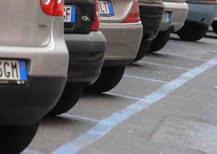 A Finale Ligure ripresa dei parcheggi a pagamento dal 22 maggio