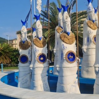 Albissola, i ladri colpiscono ancora: rubato un altro pesce nell'opera di Nino Ventura