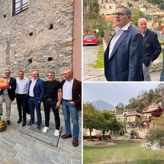 Il presidente Toti nel savonese: visita ai borghi di Castelvecchio di Rocca Barbena, Zuccarello e Colletta di Castelbianco