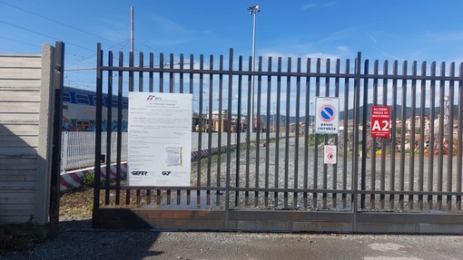 15enne folgorato sul treno, riunione in Prefettura sulla sicurezza del deposito ferroviario "Parco Doria" 15enne folgorato sul treno, riunione in Prefettura sulla sicurezza del deposito ferroviario "Parco Doria"