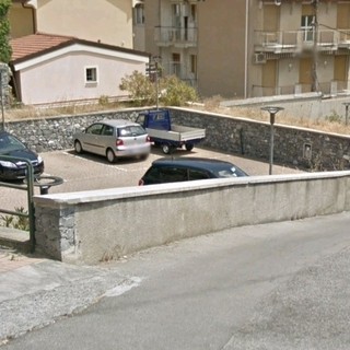 Alassio, il Comune vende tre lotti di posti auto in via Maiolo: incasso di quasi 664mila euro Alassio, il Comune vende tre lotti di posti auto in via Maiolo: incasso di quasi 664mila euro
