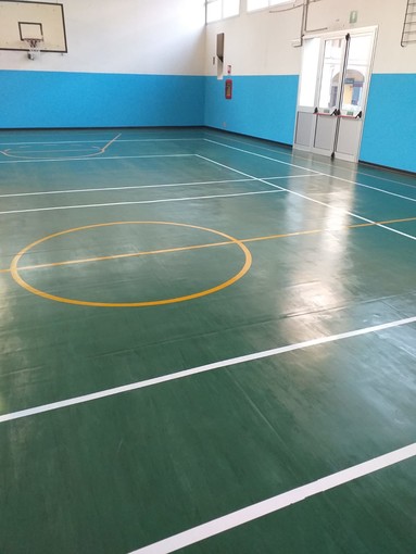 Loano, ultimati gli interventi di manutenzione della palestra delle scuole Valerga