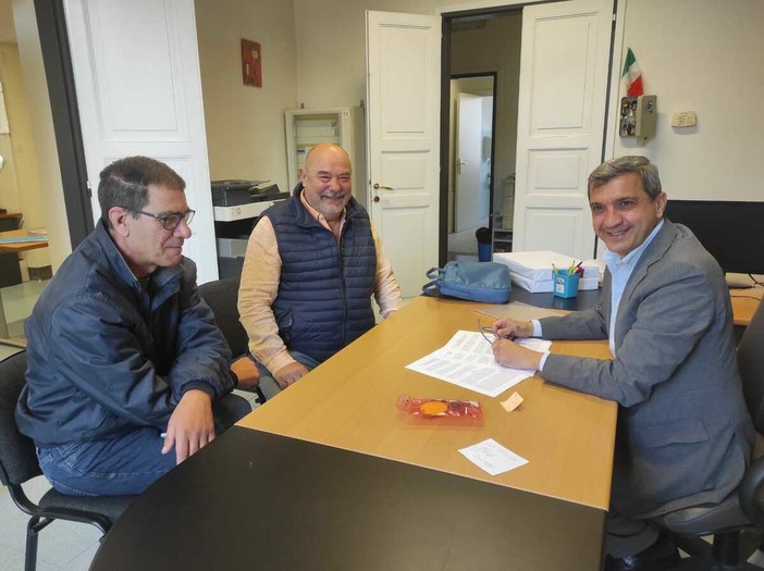 Albenga, firmata la convenzione per la “Casa dei Papà”: fornirà accoglienza temporanea ai papà separati