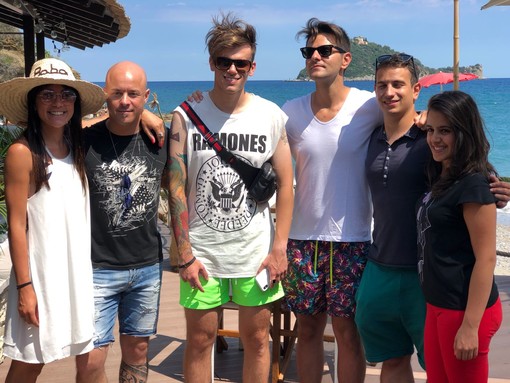 IPantellas sono tra Alassio e Albenga, tra foto con i fan i due noti Youtuber gireranno alcuni video in Riviera (FOTO e VIDEO)