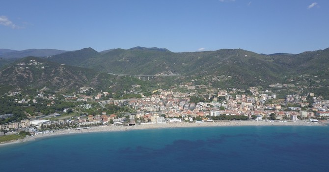 Spotorno, ecco nero su bianco la rivoluzione del litorale con il 40% di spiagge libere. Il nuovo Pud nel dettaglio