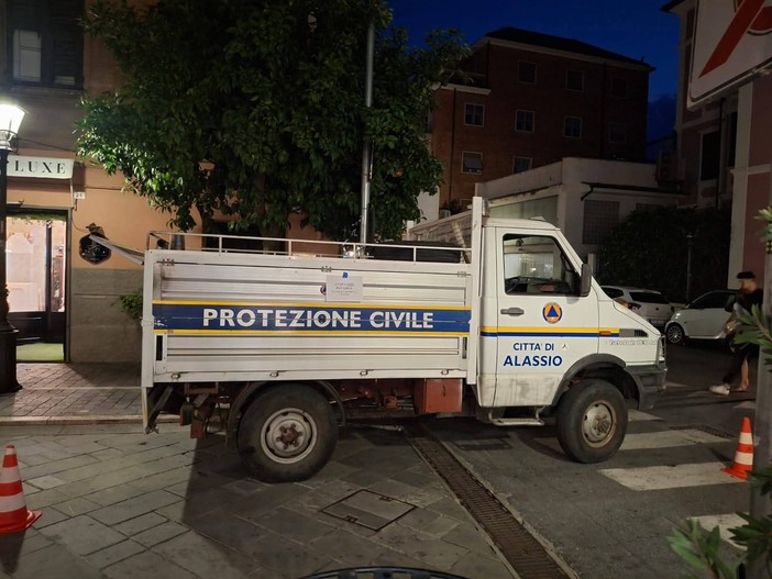 Foto dalla pagina Facebook Protezione Civile Alassio Foto dalla pagina Facebook Protezione Civile Alassio
