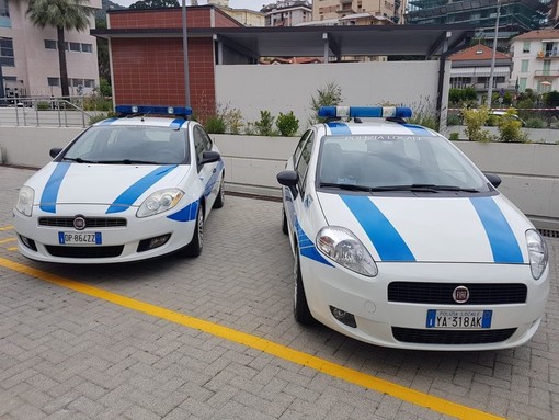 Alassio, pubblicato il bando per due agenti di polizia municipale Alassio, pubblicato il bando per due agenti di polizia municipale